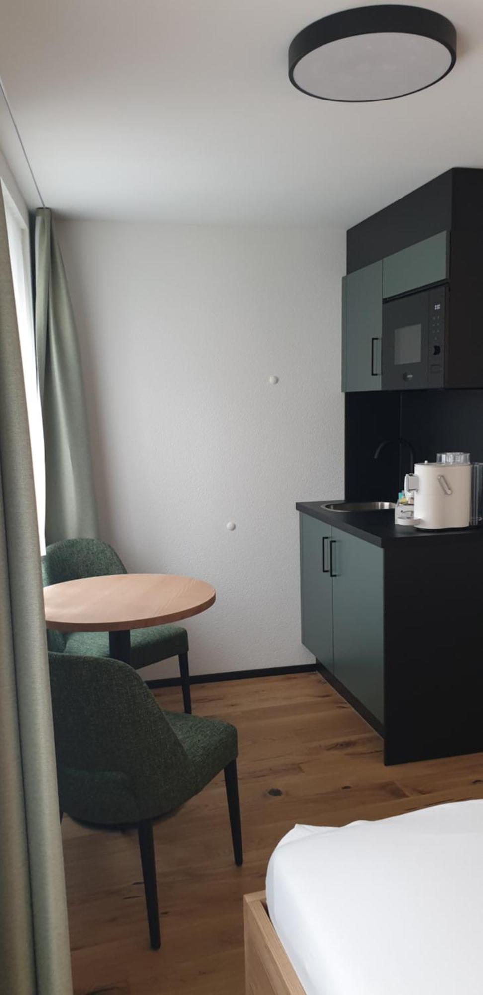 Appart Hotel Pitschonia Self Check-In Андер Номер фото